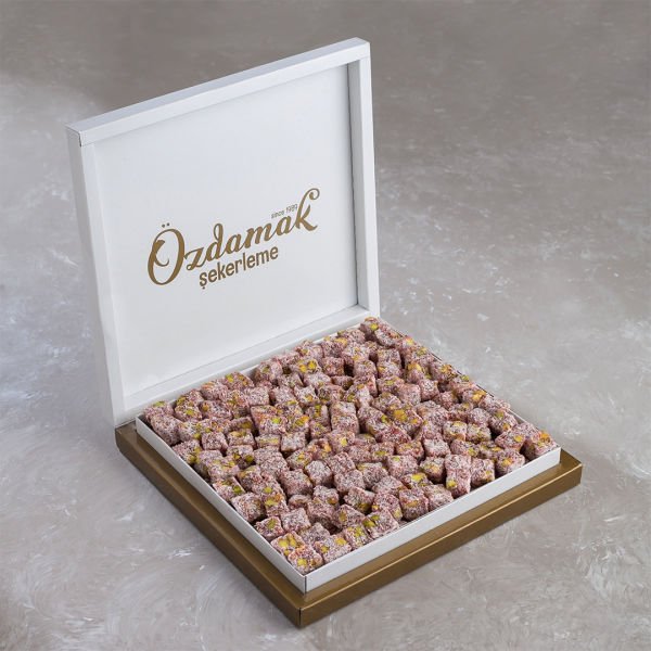 ANTEP FISTIKLI NAR AROMALI ÇİFTE KAVRULMUŞ ''HİNDİSTAN CEVİZLİ''